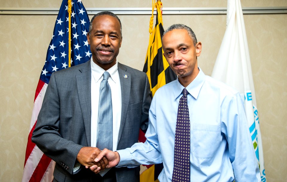 Secretary Carson visits HUD Baltimore Field Office (35641525976)