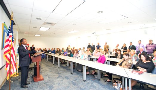 Secretary Carson visits Jacksonville Filed Office (33617443930)
