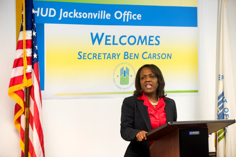 Secretary Carson visits Jacksonville Filed Office (33845377572)