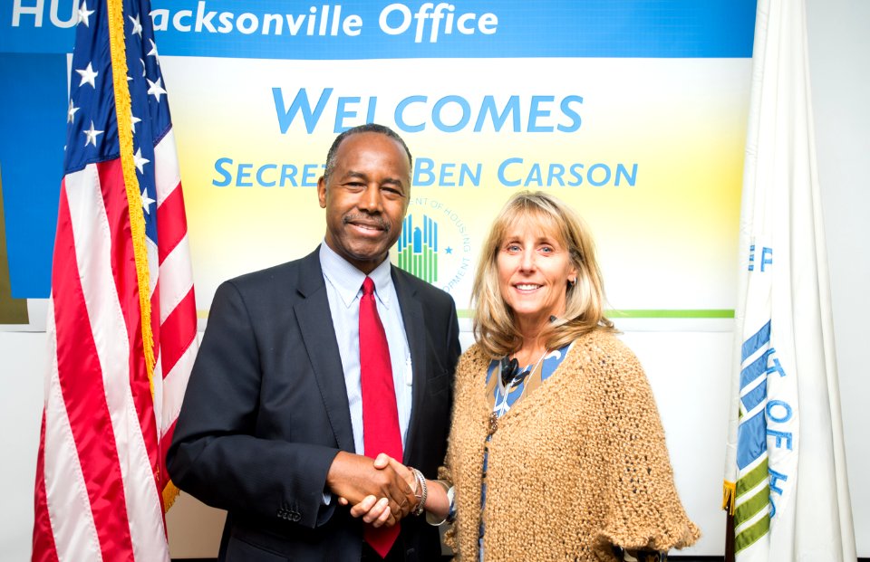 Secretary Carson visits Jacksonville Filed Office (33617455200)