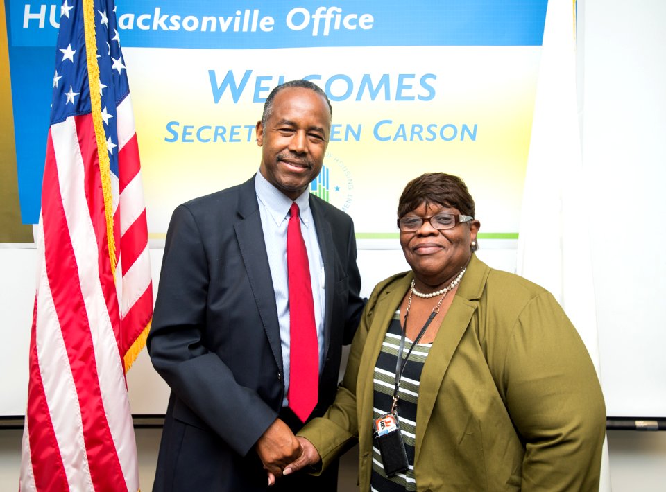Secretary Carson visits Jacksonville Filed Office (33845404312)