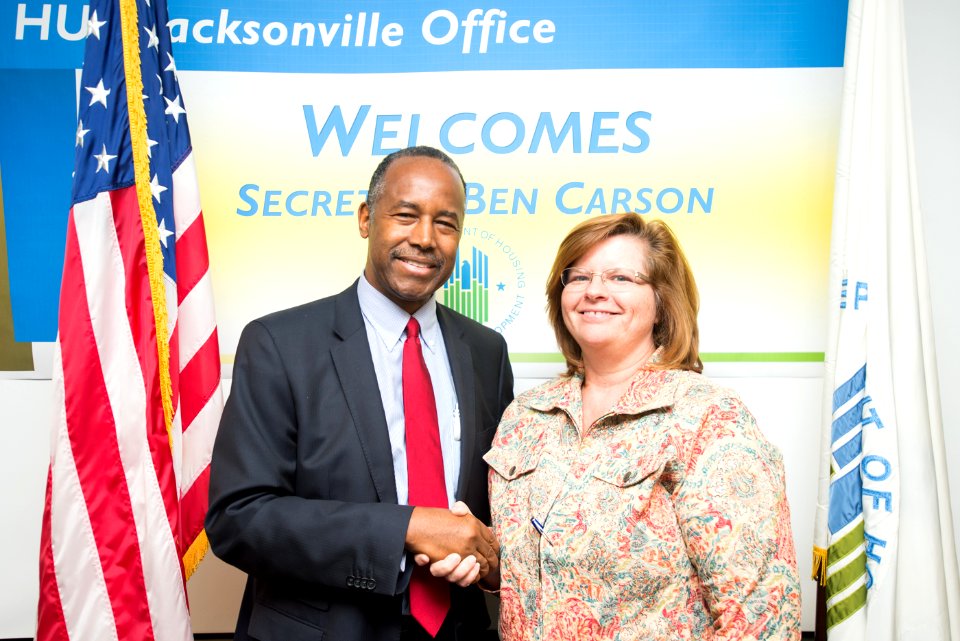 Secretary Carson visits Jacksonville Filed Office (33845393862)
