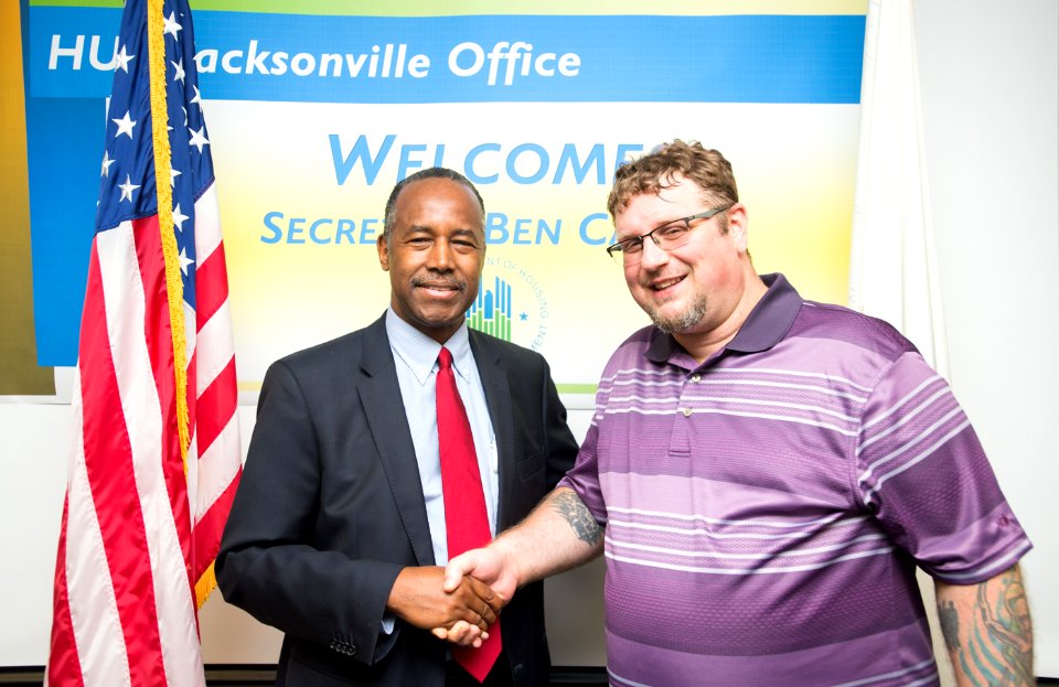 Secretary Carson visits Jacksonville Filed Office (33873406511)