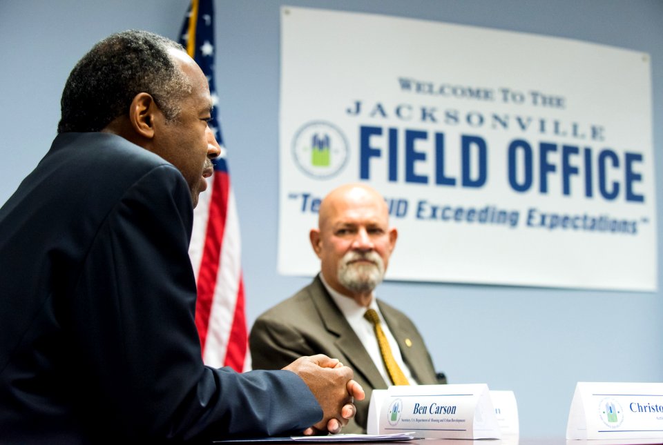 Secretary Carson visits Jacksonville Filed Office (34003011695)