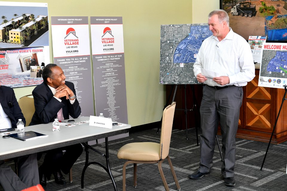 Secretary Carson Visits Las Vegas, Nevada (27984894358)