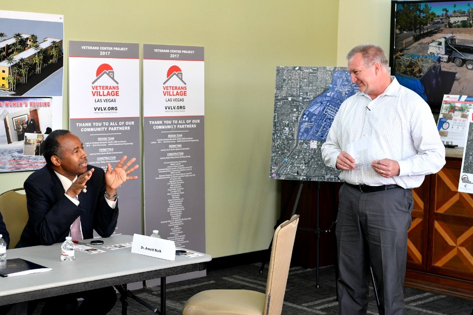 Secretary Carson Visits Las Vegas, Nevada (27984894568)