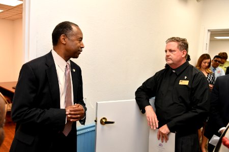 Secretary Carson Visits Las Vegas, Nevada (27984948098)