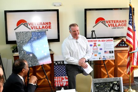 Secretary Carson Visits Las Vegas, Nevada (40954798065)