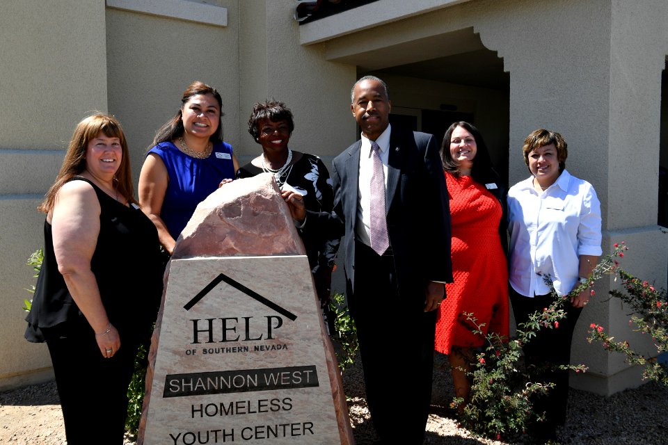Secretary Carson Visits Las Vegas, Nevada (40954800355)