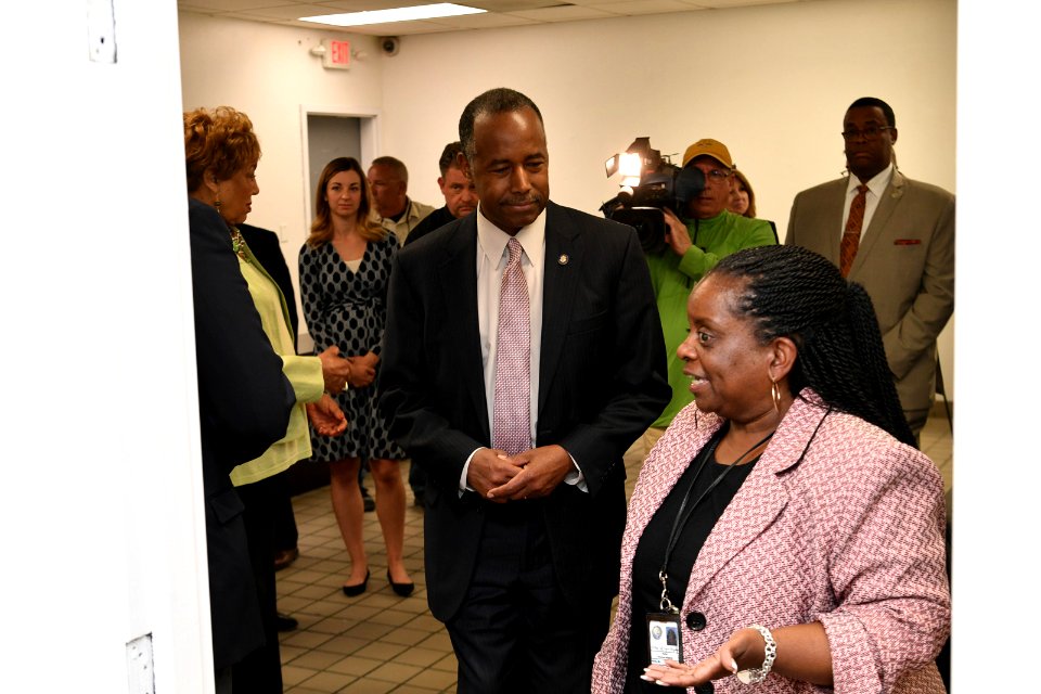 Secretary Carson Visits Las Vegas, Nevada (40954835435)