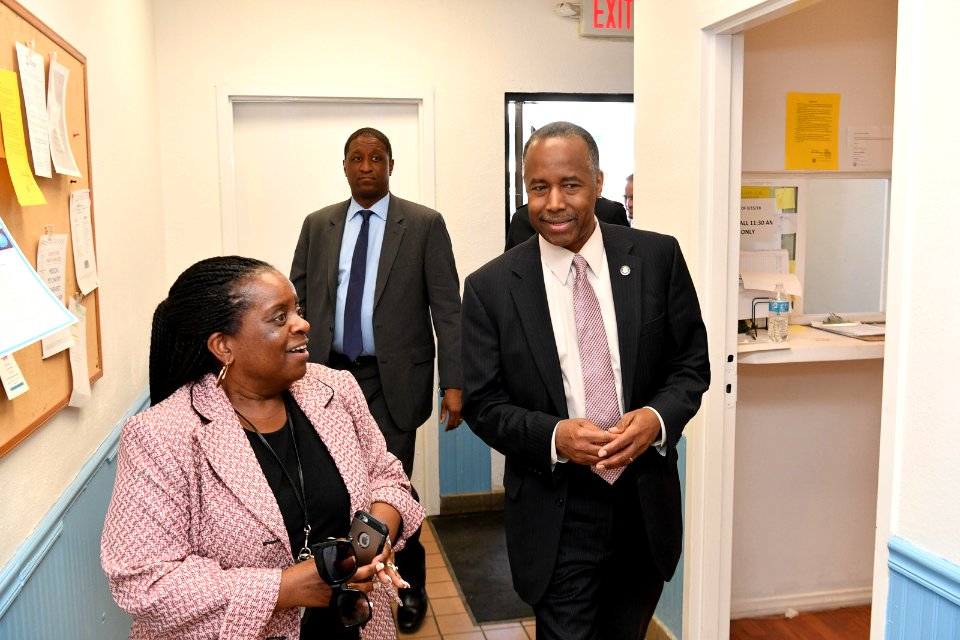 Secretary Carson Visits Las Vegas, Nevada (40954839465)