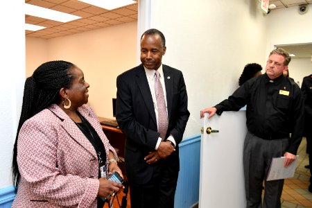Secretary Carson Visits Las Vegas, Nevada (40954834635)