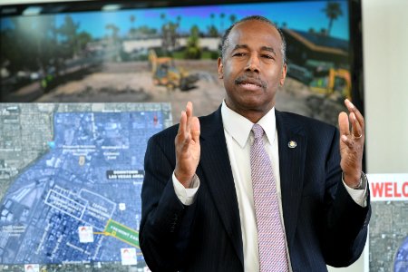 Secretary Carson Visits Las Vegas, Nevada (41136350744)