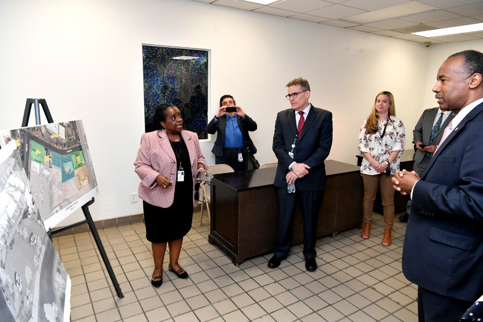 Secretary Carson Visits Las Vegas, Nevada (41810848452)