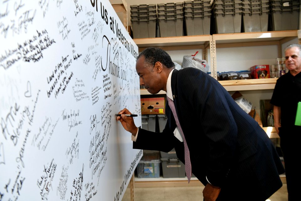 Secretary Carson Visits Las Vegas, Nevada (41810855682)