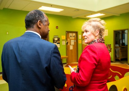 Secretary Carson visits Lexington and Louisville, Kentucky (25100968157)