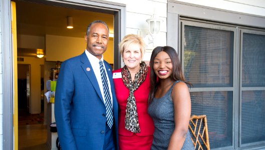 Secretary Carson visits Lexington and Louisville, Kentucky (25100968297)