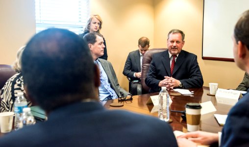 Secretary Carson visits Lexington and Louisville, Kentucky (25100973167)