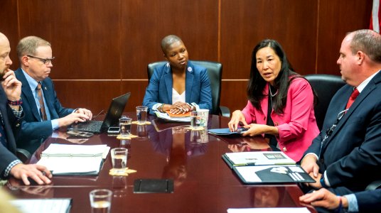 Secretary Carson Visits Los Angeles (26874565857)