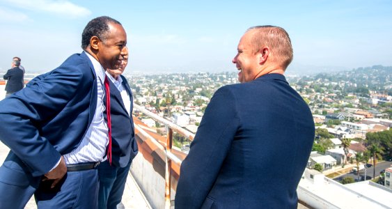 Secretary Carson Visits Los Angeles (27873722368)