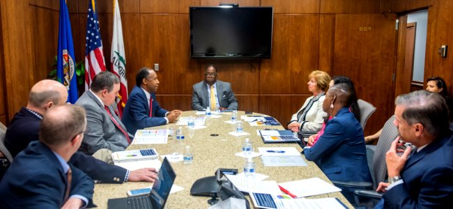 Secretary Carson Visits Los Angeles (27873722908)