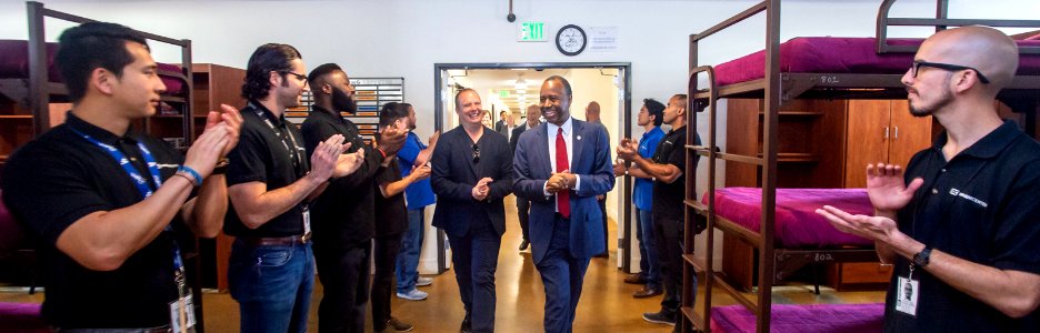 Secretary Carson Visits Los Angeles (27873721548)