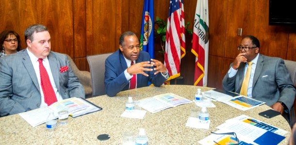 Secretary Carson Visits Los Angeles (27873723018)