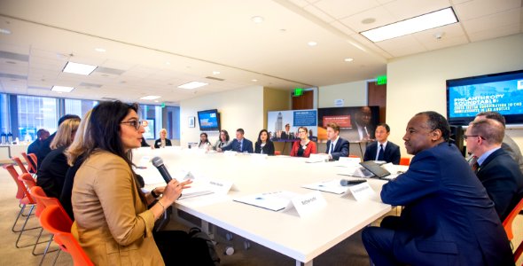 Secretary Carson Visits Los Angeles (41025160844)