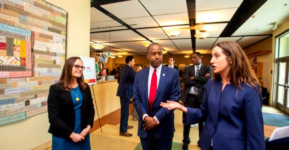 Secretary Carson Visits Los Angeles (41025163364)