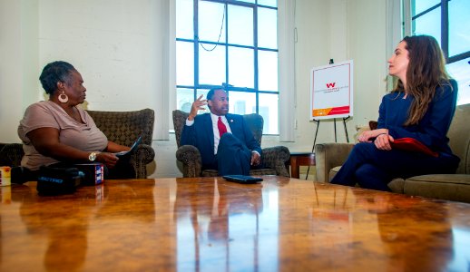 Secretary Carson Visits Los Angeles (41025162944)