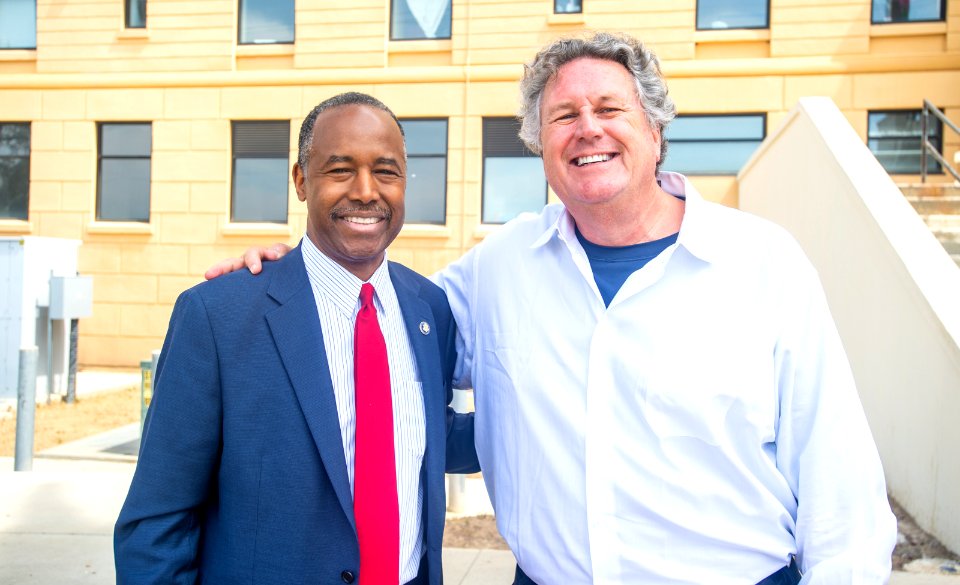 Secretary Carson Visits Los Angeles (41701951882)