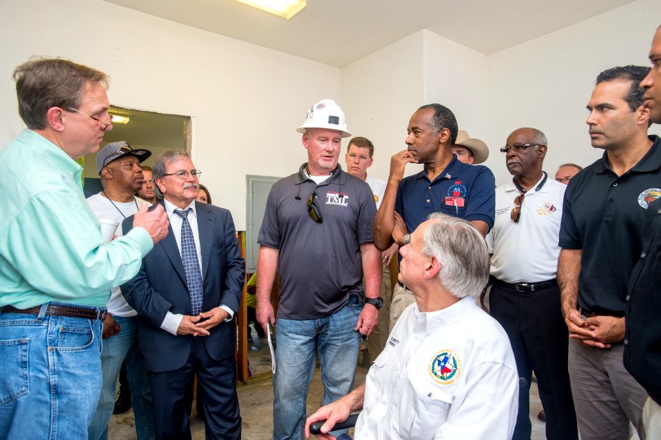 Secretary Carson visits Port Arthur Texas (36646407644)
