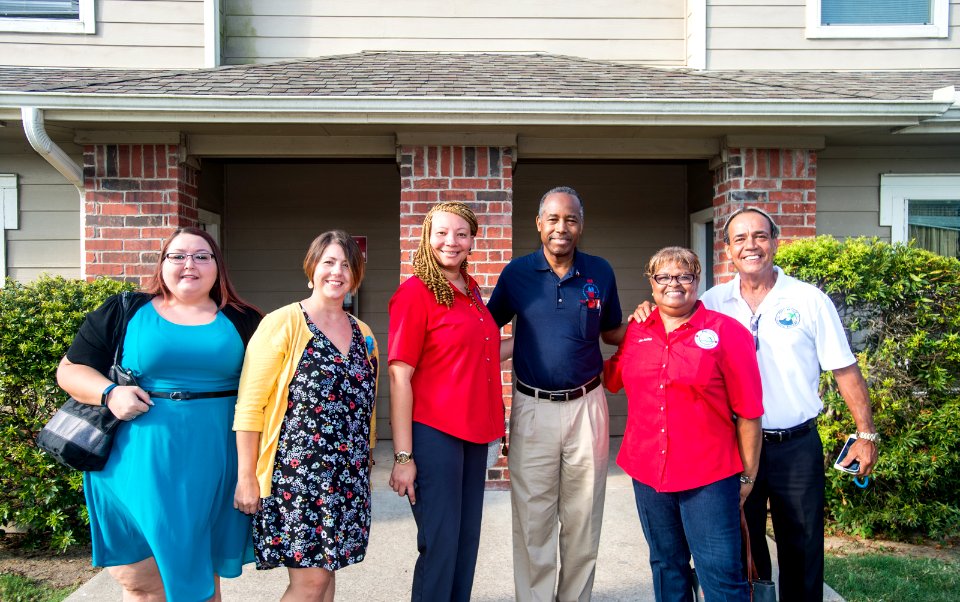 Secretary Carson visits Port Arthur Texas (36685870023)