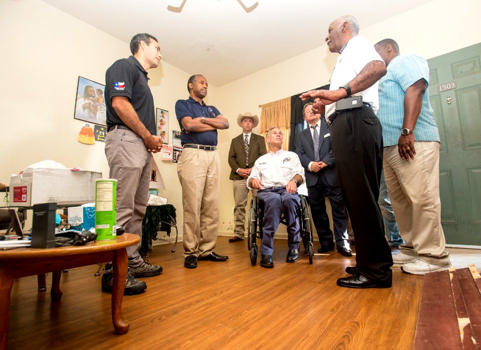 Secretary Carson visits Port Arthur Texas (36685870593)