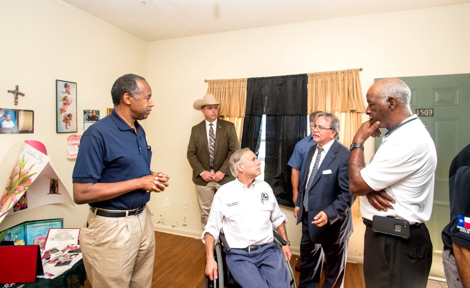 Secretary Carson visits Port Arthur Texas (36685871413)