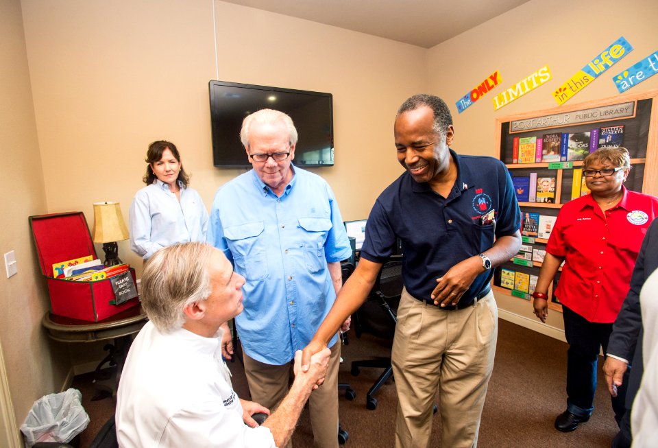 Secretary Carson visits Port Arthur Texas (37355347201)