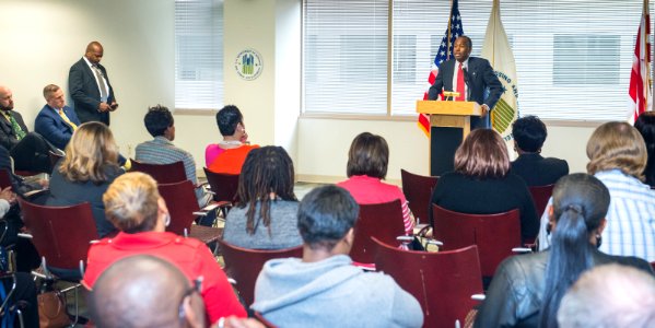Secretary Cason visits HUD DC Field Office (25805992337)