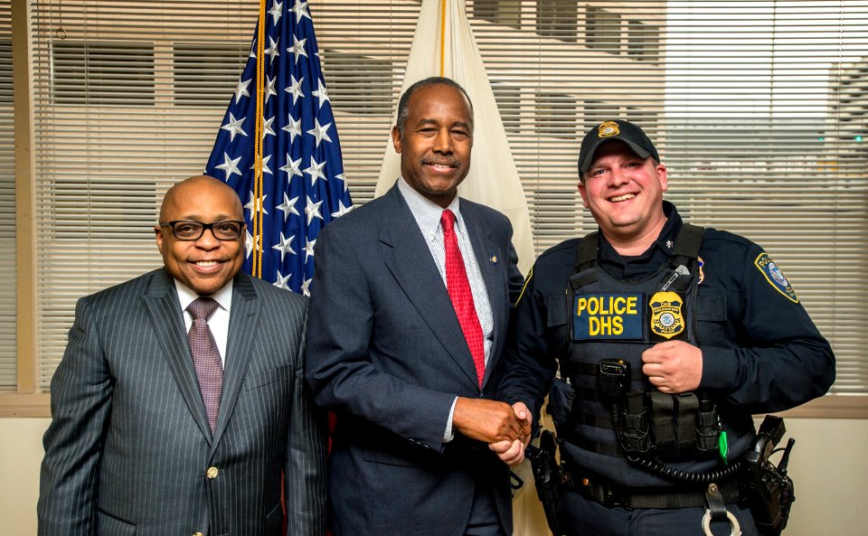Secretary Cason visits HUD DC Field Office (26805559828)