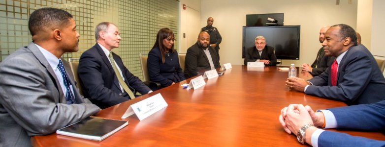 Secretary Cason visits HUD DC Field Office (25805992517)