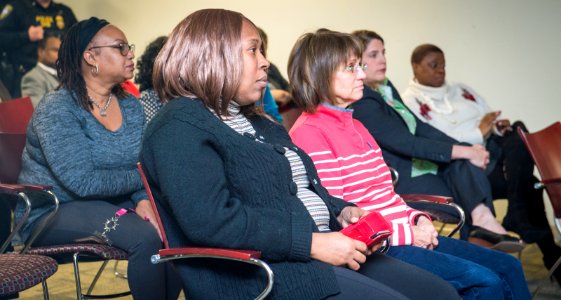 Secretary Cason visits HUD DC Field Office (39781928875)
