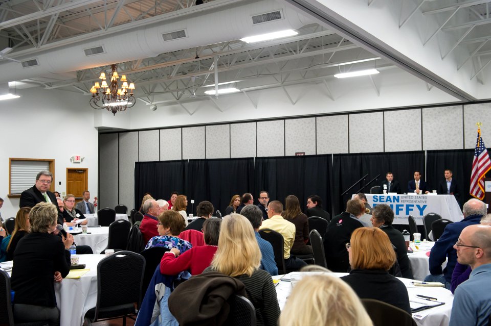 Secretary Castro at Hunger and Homelessness summit in Wisconsin (22282202764)
