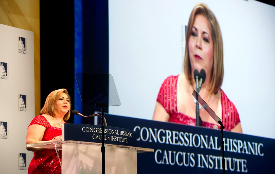 Secretary Castro at CHCI Gala (22148967451)