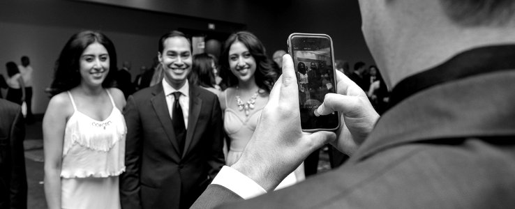 Secretary Castro at CHCI Gala (22148939081)