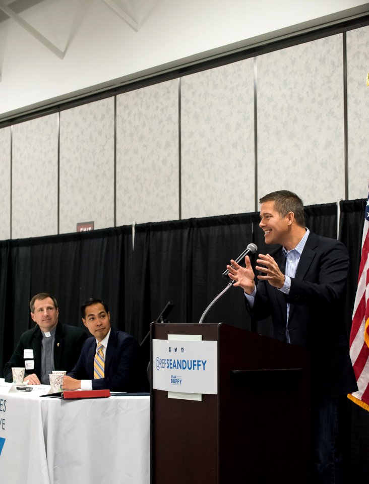 Secretary Castro at Hunger and Homelessness summit in Wisconsin (22486563537)