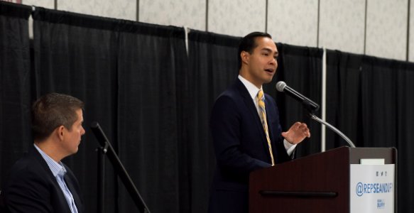 Secretary Castro at Hunger and Homelessness summit in Wisconsin (22512774719)