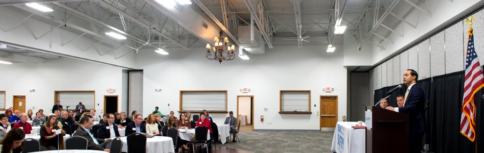 Secretary Castro at Hunger and Homelessness summit in Wisconsin (22283775433)
