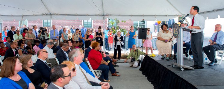 Secretary Castro Bienville Basin Community Ceremony (20853102590)