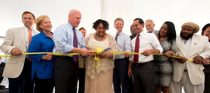Secretary Castro Bienville Basin Community Ceremony (21014978546)