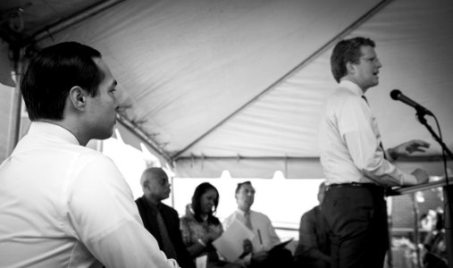 Secretary Castro Bienville Basin Community Ceremony (21041218265)