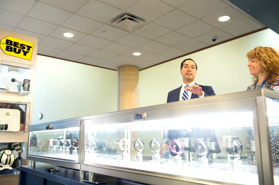 Secretary Castro in Minneapolis Minnesota (22534086150)